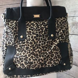 NWOT STUART WEITZMAN LEOPARD CROSSBODY